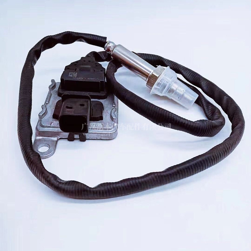 方四12V氮氧传感器 Square four 12V nitrogen oxygen sensor